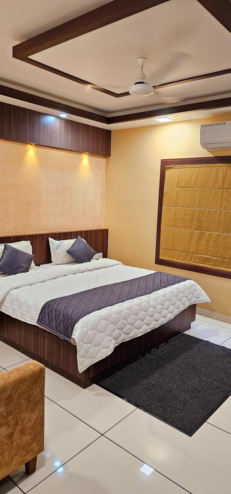 Hotel Royal Wings Elūr Εξωτερικό φωτογραφία