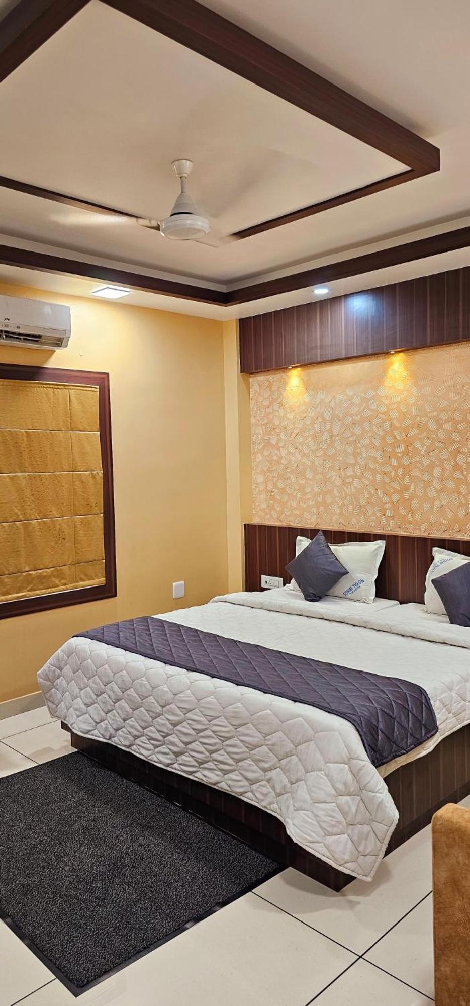 Hotel Royal Wings Elūr Εξωτερικό φωτογραφία