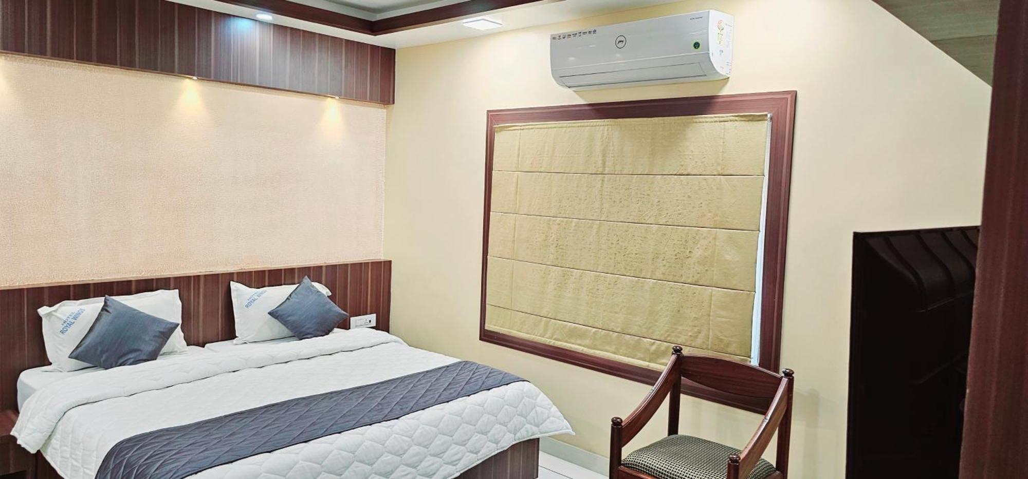 Hotel Royal Wings Elūr Εξωτερικό φωτογραφία