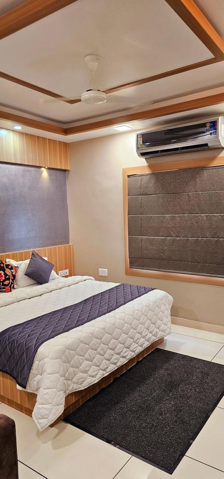 Hotel Royal Wings Elūr Εξωτερικό φωτογραφία