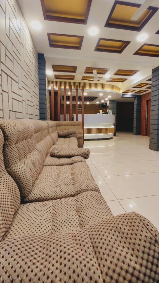 Hotel Royal Wings Elūr Εξωτερικό φωτογραφία
